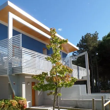Apartment Relaxing Ground-floor Flat With Patio Near The Sea *